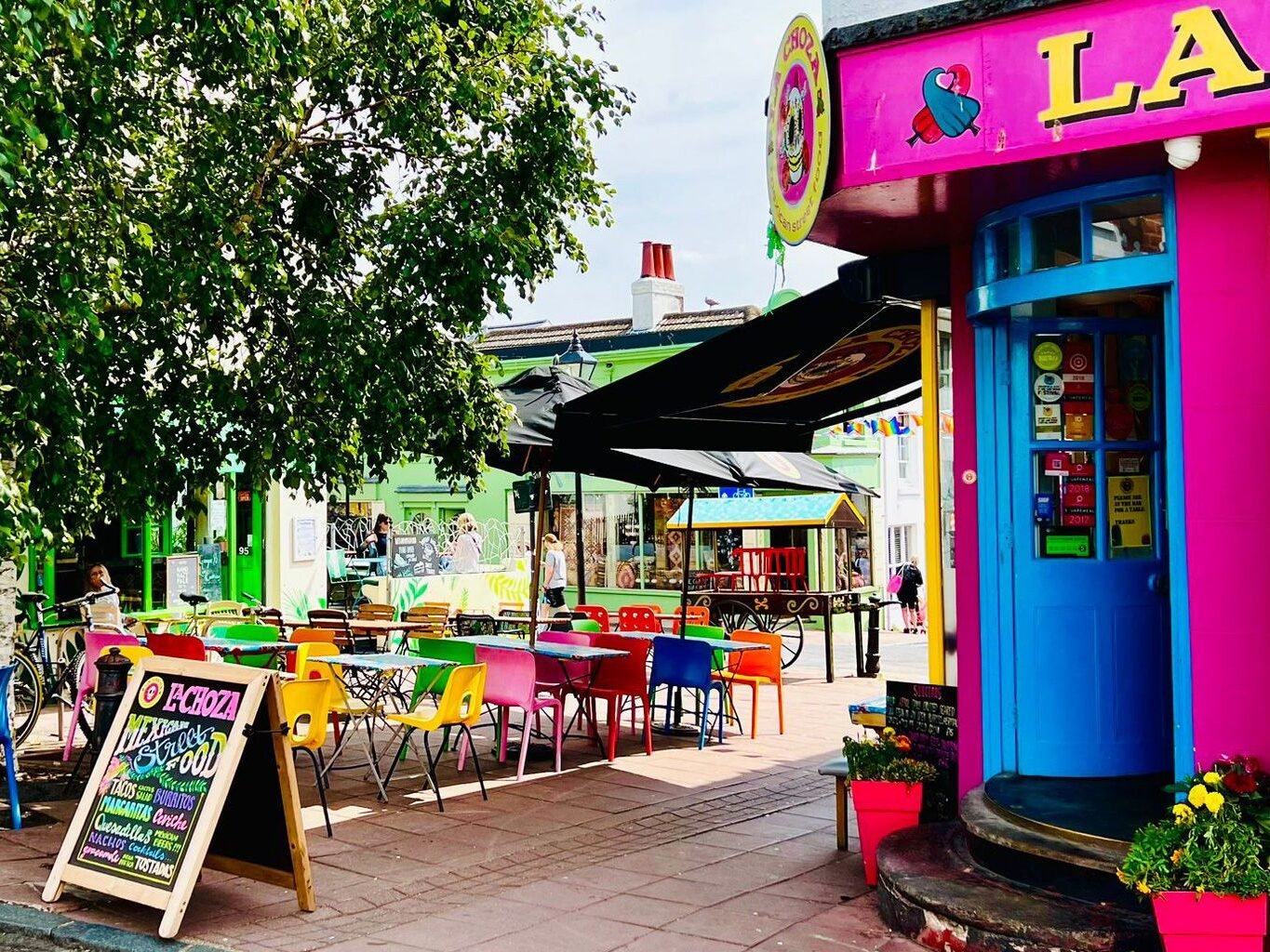 Gloucester Rd outdoor dining image